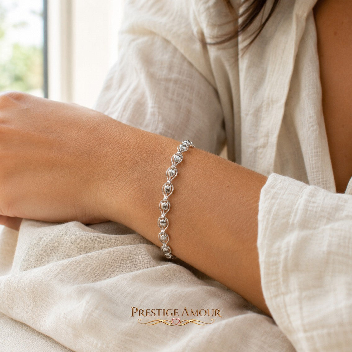 Laura Ashley Tulip Chain Bracelet – detail view 4