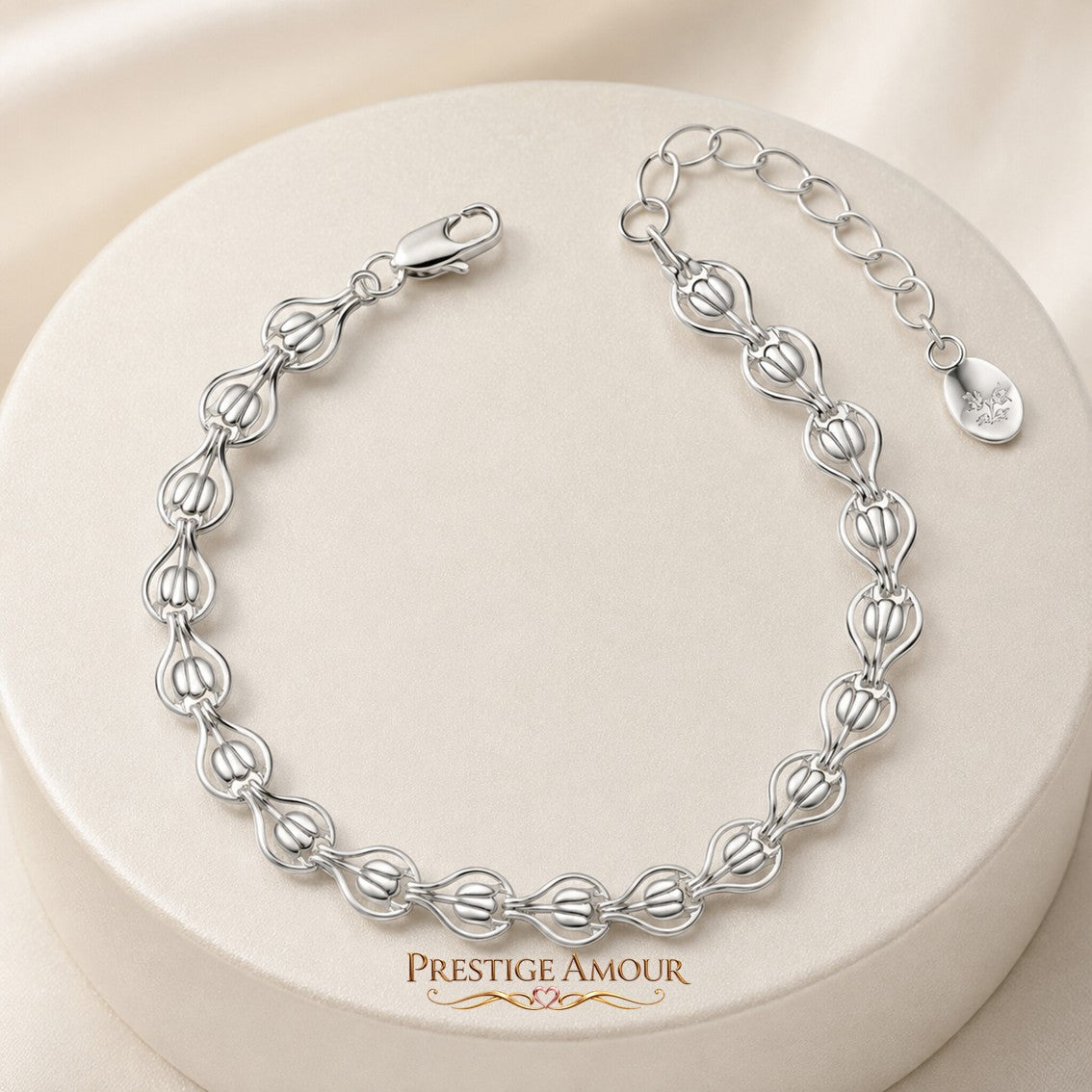 Laura Ashley Tulip Chain Bracelet – detail view 1